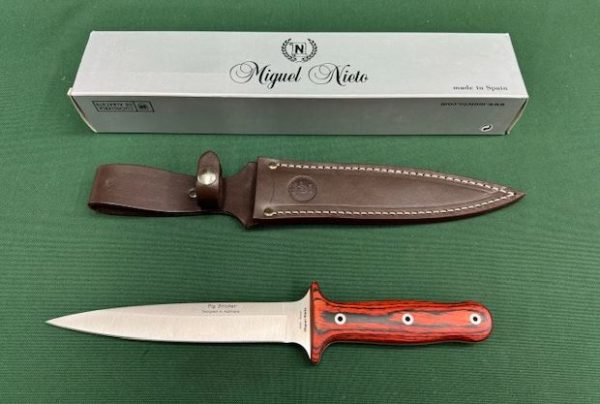 KNIFE NIETO PIG STICKER NR1N 20CM RED STAMINA WOOD IN LEATHER SHEATH