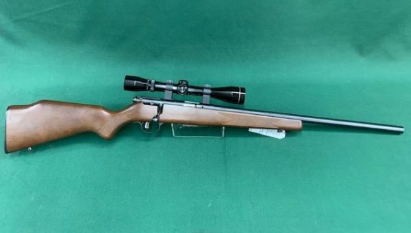 .17HMR SAVAGE MODEL ''93R17GV'' BOLT ACTION BLUED WOOD 21'' VARMINT BARREL LPLD 3-9X40 SCOPE-AS NEW !!!