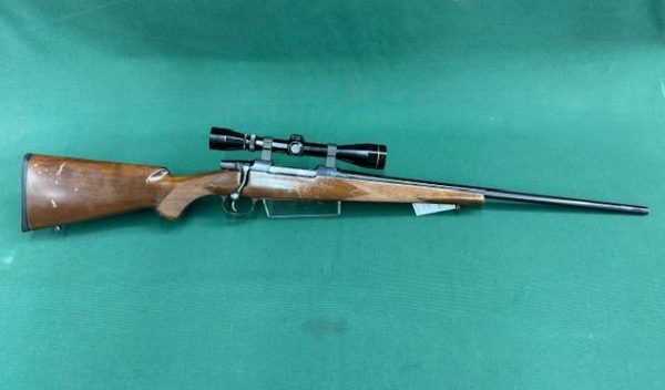 .270 BRNO MODEL ''550'' BOLT ACTION BLUED WOOD 24'' BARREL FITTED WITH 3-9X40 LPLD SCOPE - GOOD CONDITION !!!