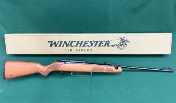 .22 A/RIFLE WINCHESTER MODEL ''X55'' BEECHWOOD STOCK 950fps