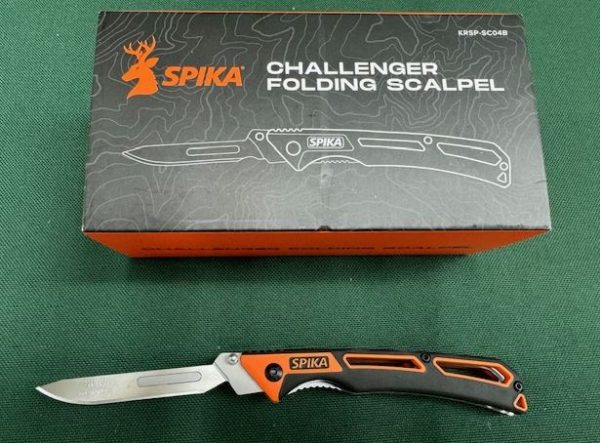 KNIFE SPIKA COMMAND FOLDING SCALPEL - BLACK WITH 5 SPARE BLADES